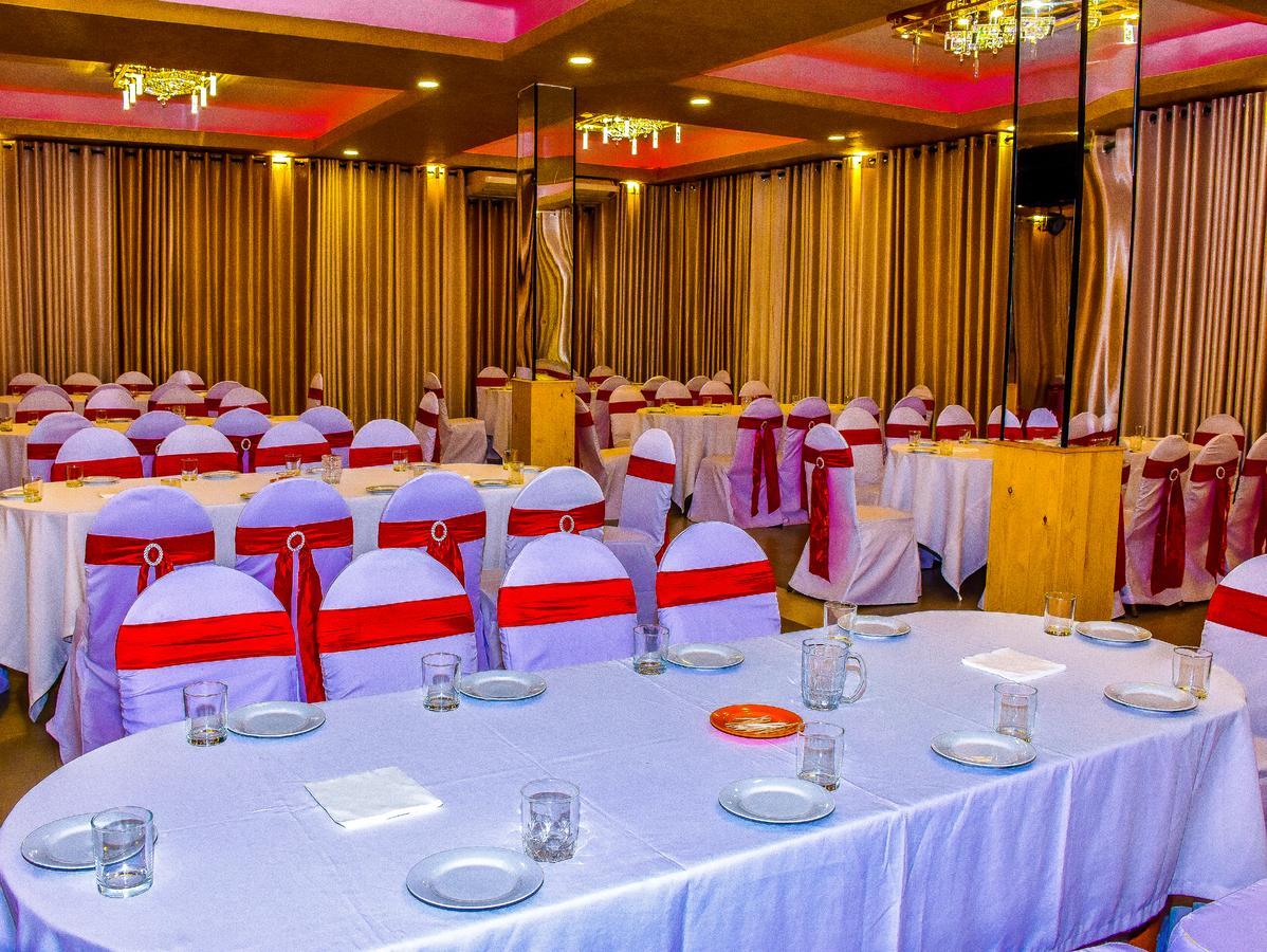Capitalcity Hotel バドゥッラ エクステリア 写真