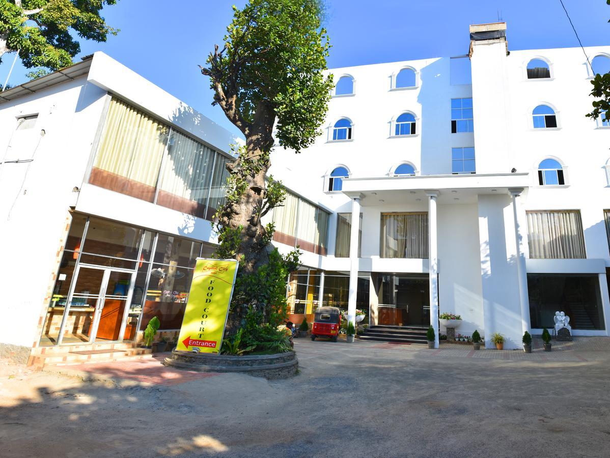 Capitalcity Hotel バドゥッラ エクステリア 写真