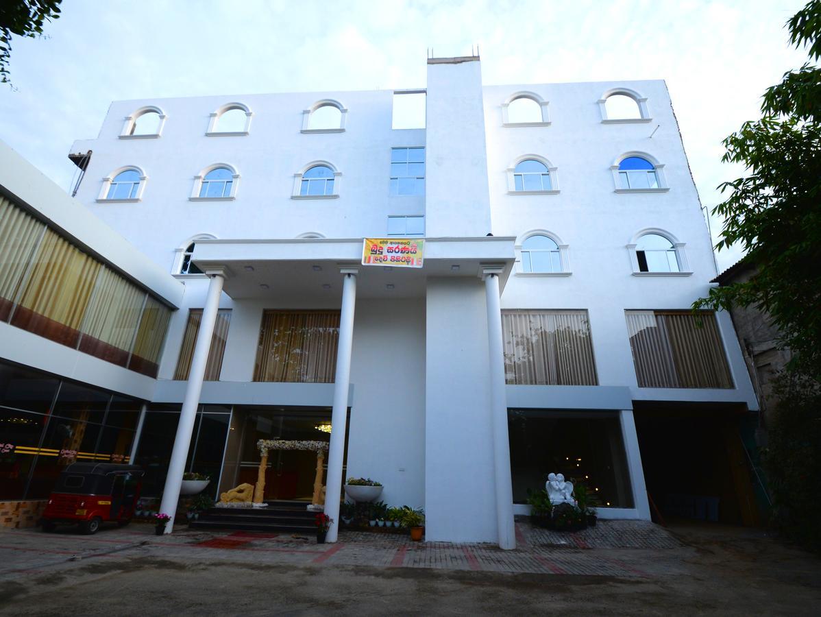 Capitalcity Hotel バドゥッラ エクステリア 写真